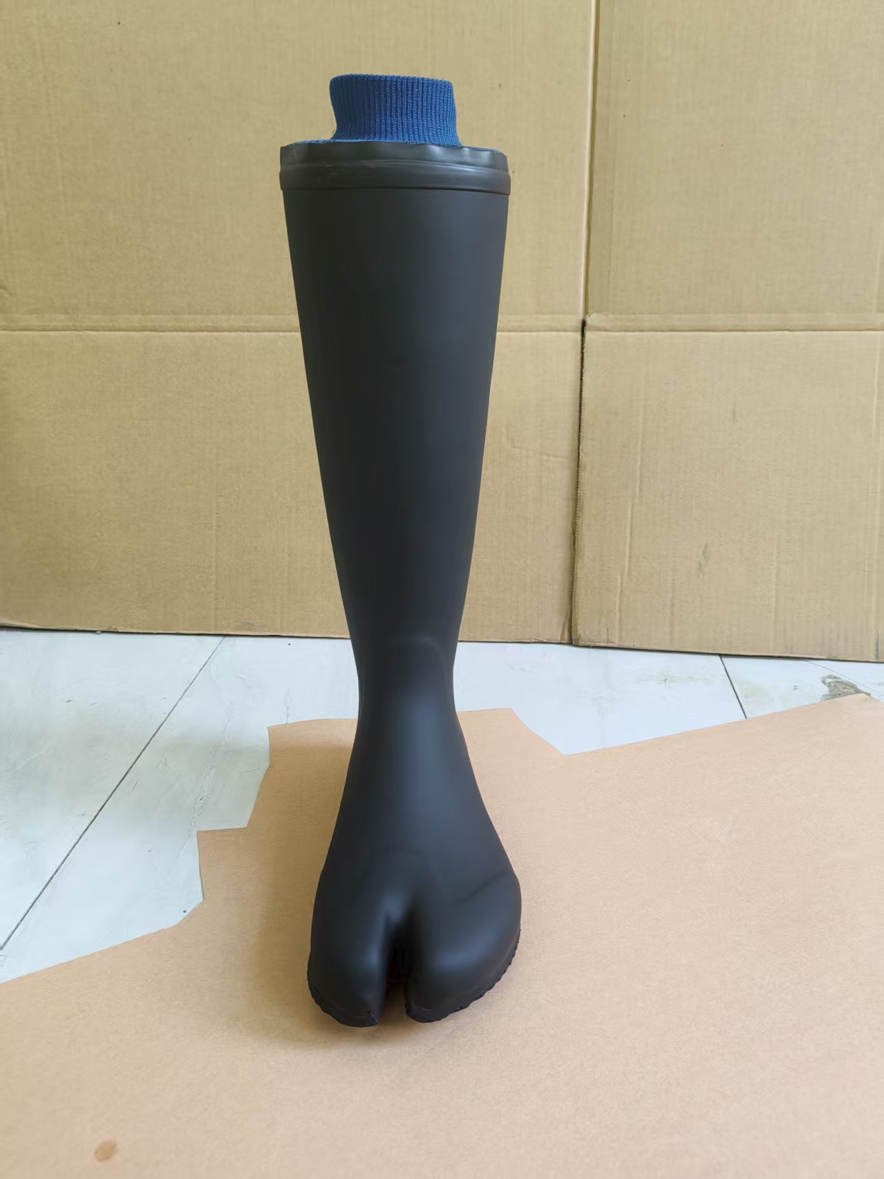 Bottes en latex montantes pour hommes
